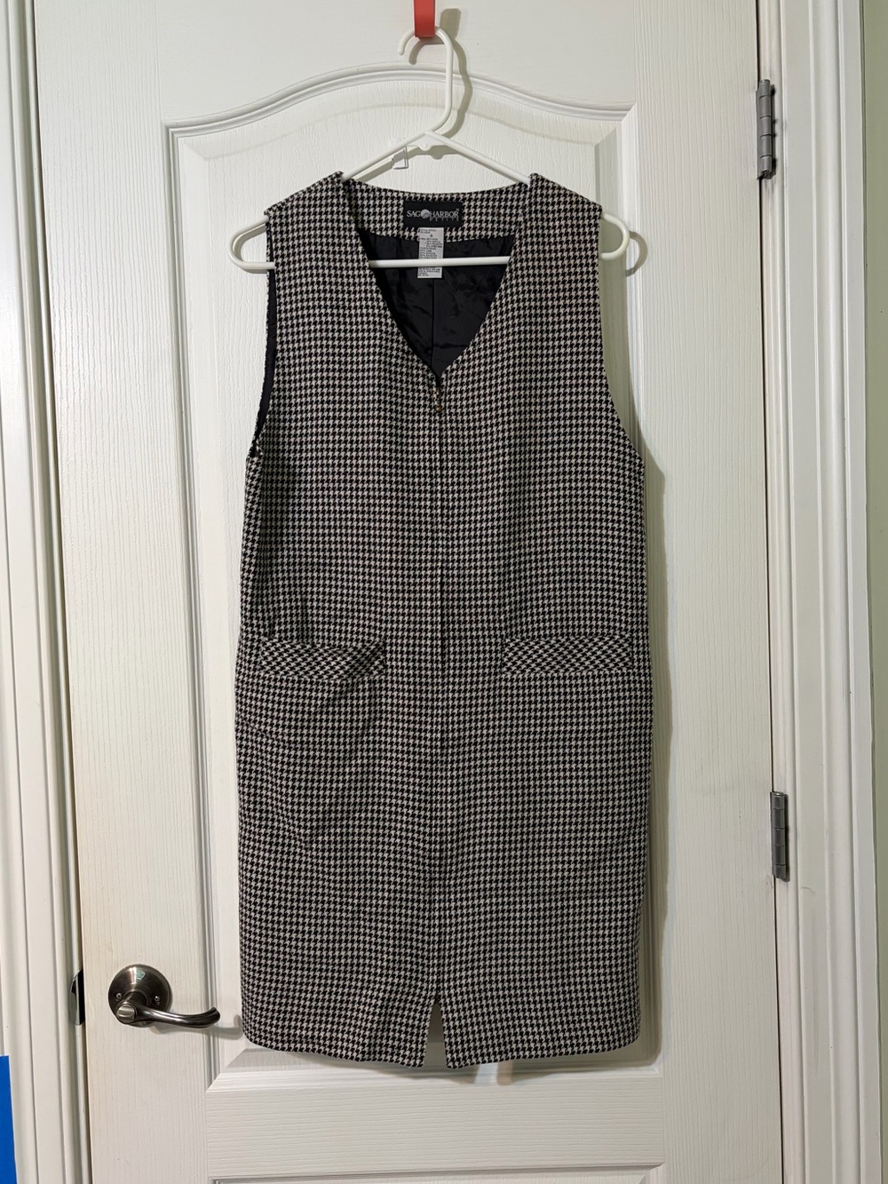 Sag Harbor Vintage Sleeveless Houndstooth Midi Dress - Black and White